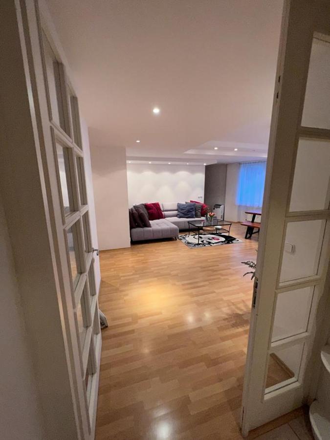 Iren Apartment Bratislava Esterno foto